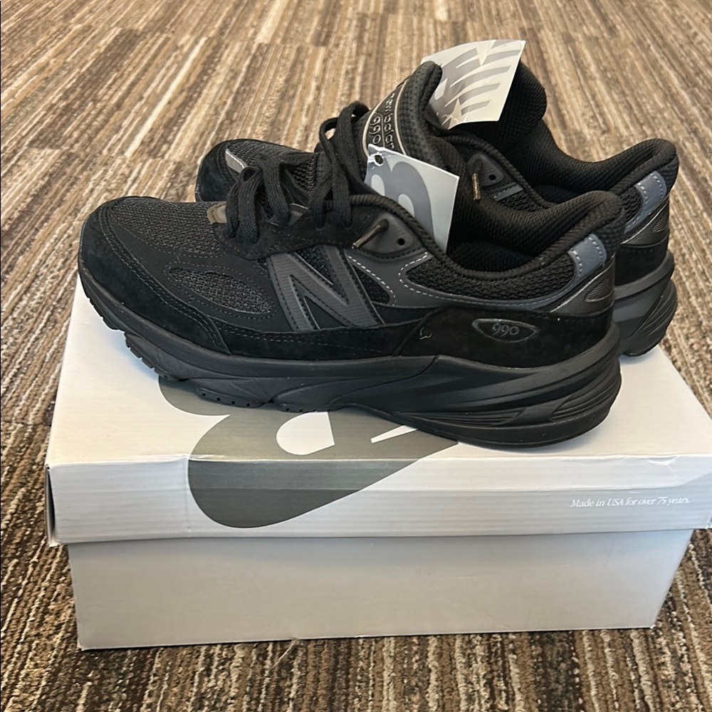 New Balance 990v6